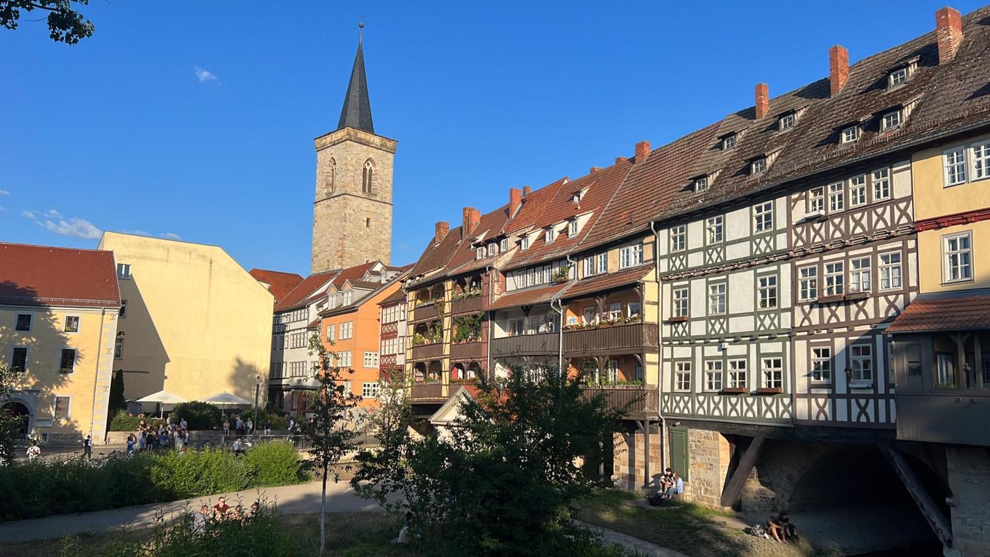 Ferienwohnung Schildblick Modernes Apartment Direkt In Der Altstadt Von Erfurt Nahe Der Kraemerbruecke - Beste Innenstadtlage Exterior foto