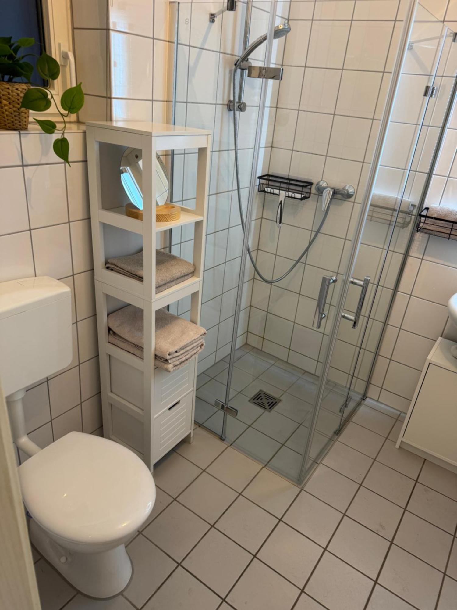 Ferienwohnung Schildblick Modernes Apartment Direkt In Der Altstadt Von Erfurt Nahe Der Kraemerbruecke - Beste Innenstadtlage Exterior foto