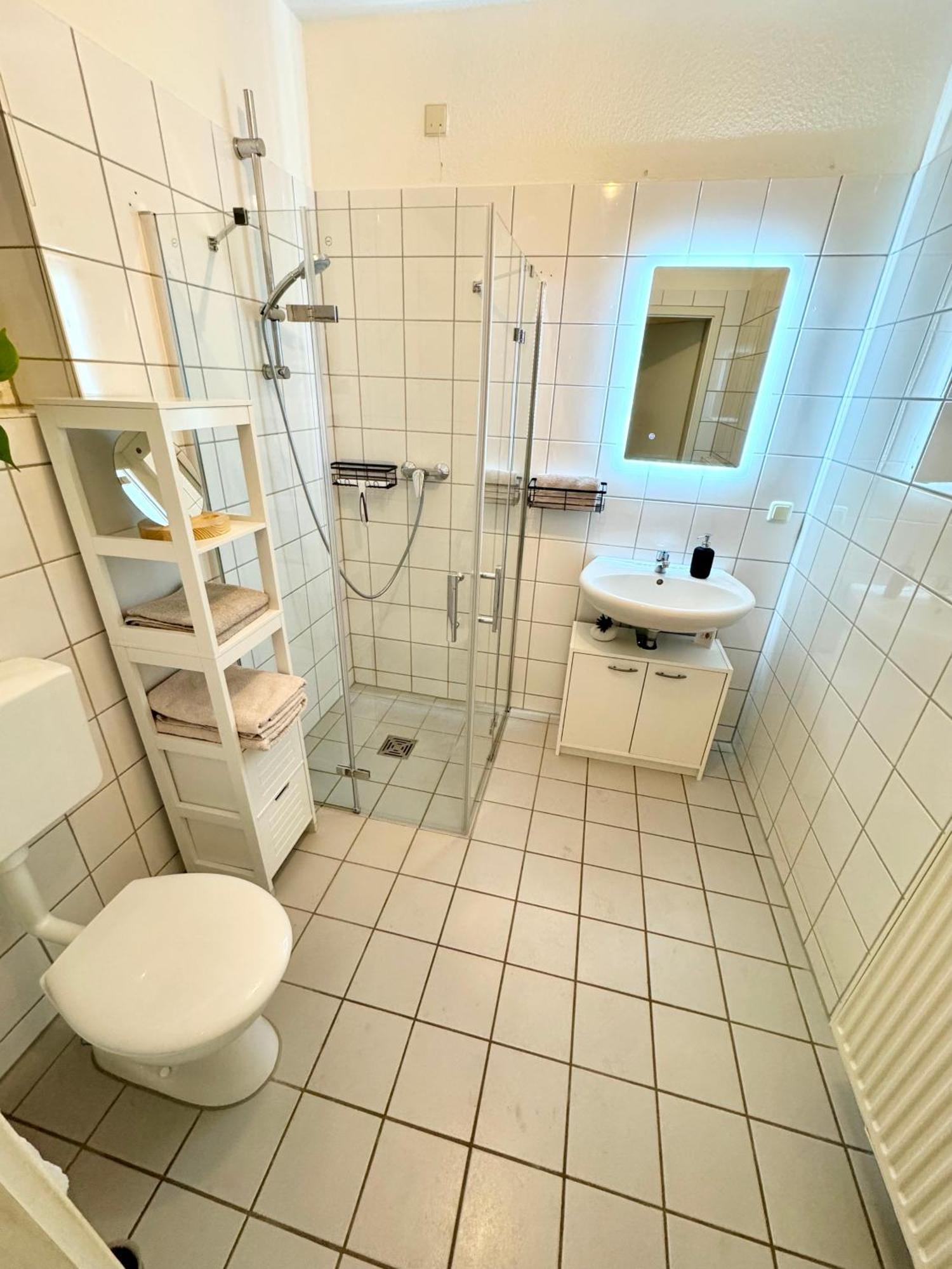 Ferienwohnung Schildblick Modernes Apartment Direkt In Der Altstadt Von Erfurt Nahe Der Kraemerbruecke - Beste Innenstadtlage Exterior foto