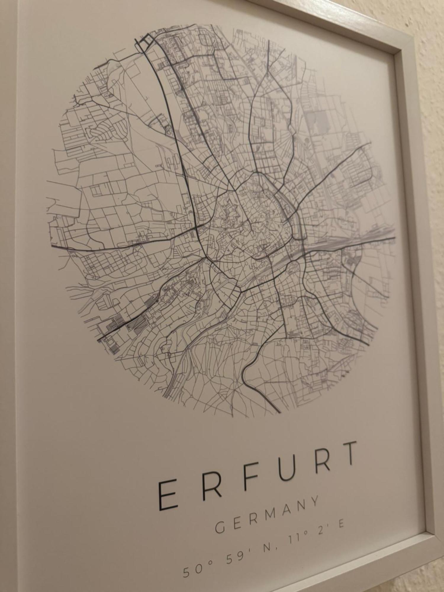 Ferienwohnung Schildblick Modernes Apartment Direkt In Der Altstadt Von Erfurt Nahe Der Kraemerbruecke - Beste Innenstadtlage Exterior foto