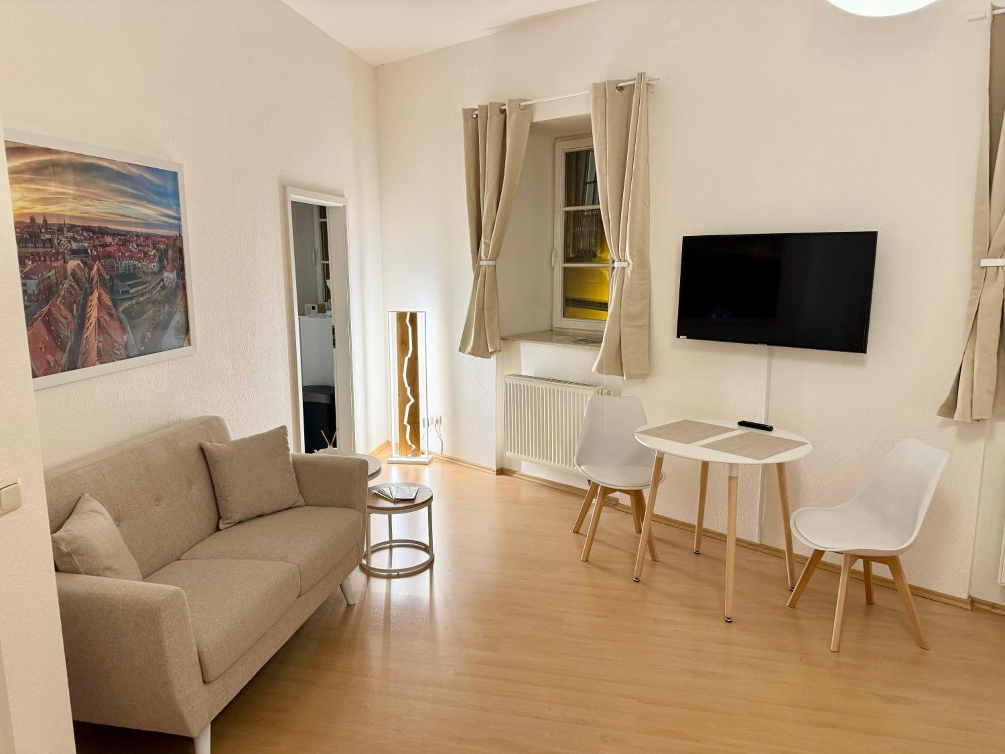 Ferienwohnung Schildblick Modernes Apartment Direkt In Der Altstadt Von Erfurt Nahe Der Kraemerbruecke - Beste Innenstadtlage Exterior foto